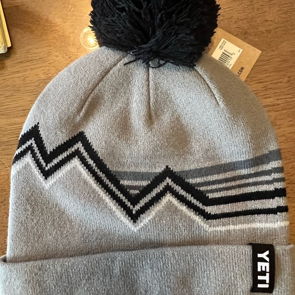 YETI Mountain Pattern Knit Hat - Picture 2 of 2